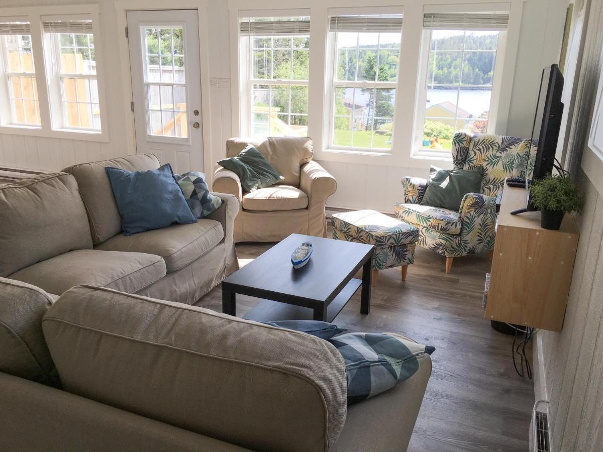 Larinda'S Landing Oceanfront Cottages Halifax Eksteriør billede