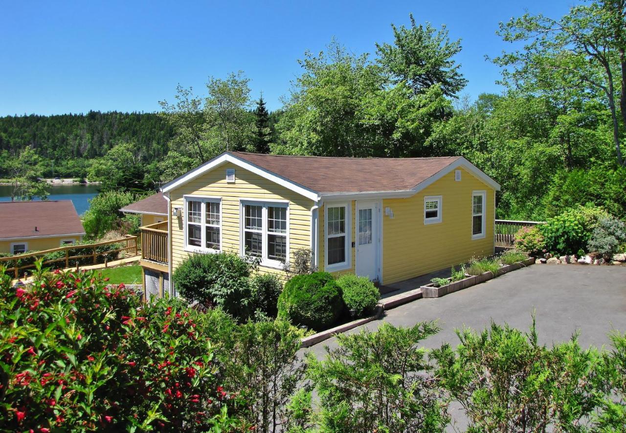 Larinda'S Landing Oceanfront Cottages Halifax Eksteriør billede