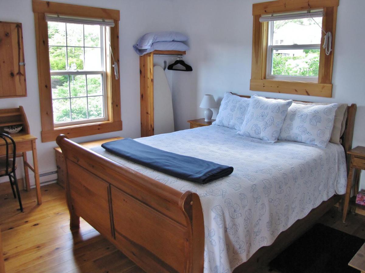 Larinda'S Landing Oceanfront Cottages Halifax Eksteriør billede