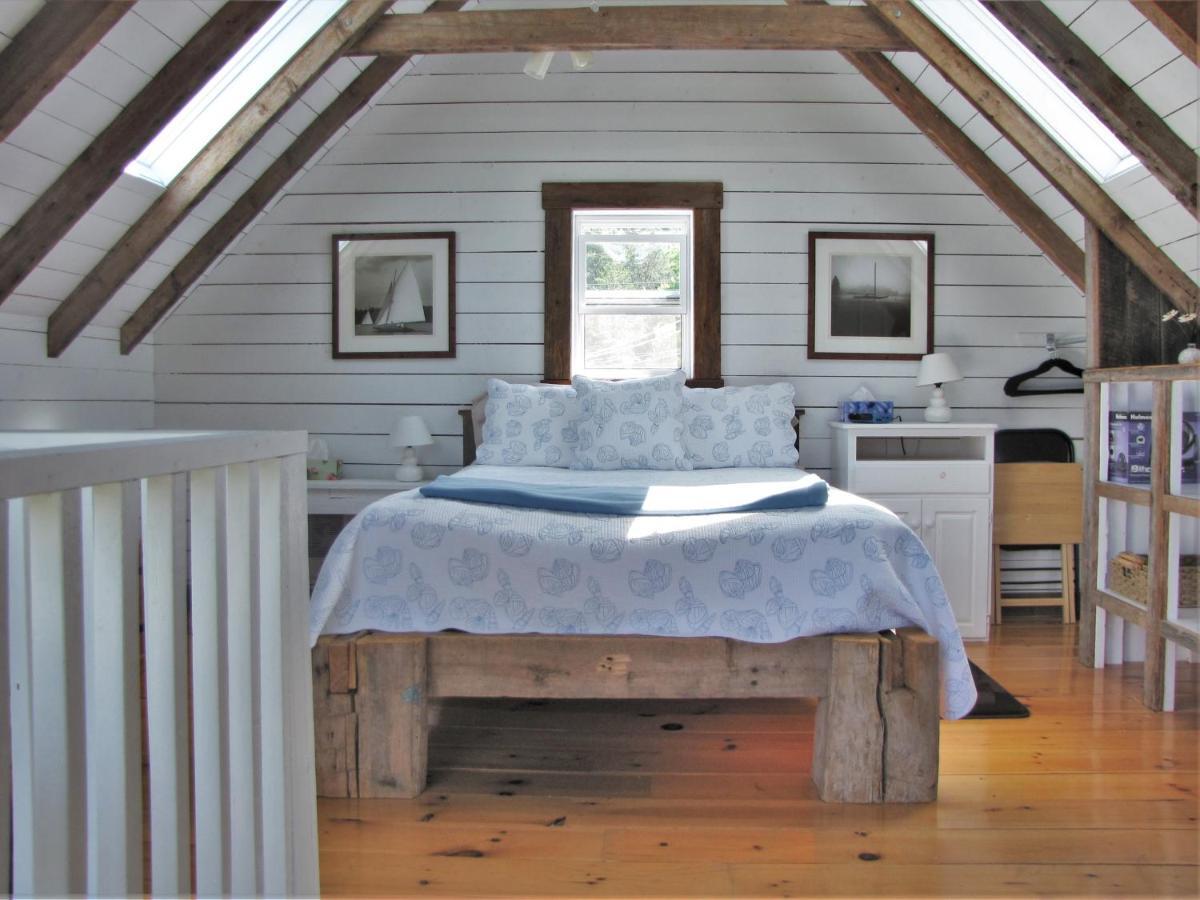 Larinda'S Landing Oceanfront Cottages Halifax Eksteriør billede